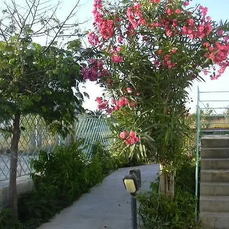 Acquamarina فندق مبيت وإفطار