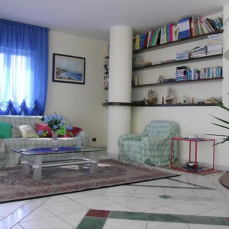 ベッド・アンド・ブレックファスト Acquamarina カラゼッタ