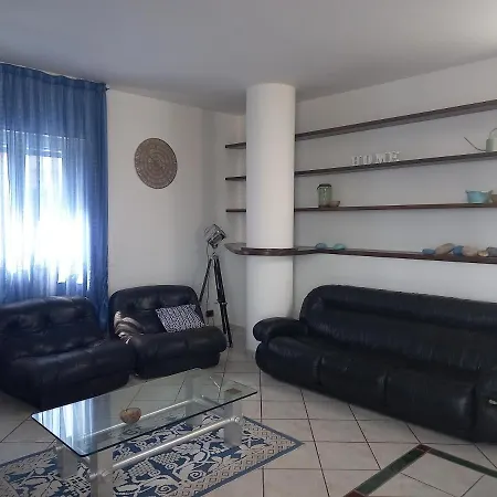 ベッド・アンド・ブレックファスト Acquamarina