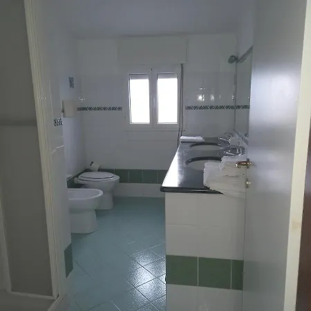 Acquamarina فندق مبيت وإفطار