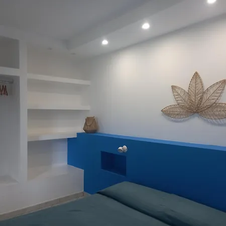 Acquamarina فندق مبيت وإفطار 3*