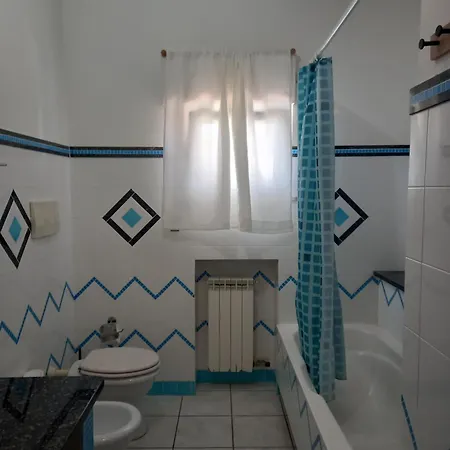 Acquamarina كالاسيتا